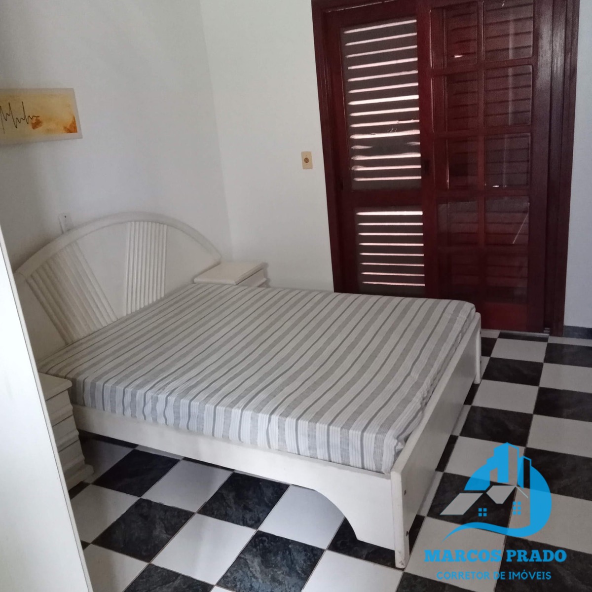 Casa de Condomínio à venda com 3 quartos, 250m² - Foto 18