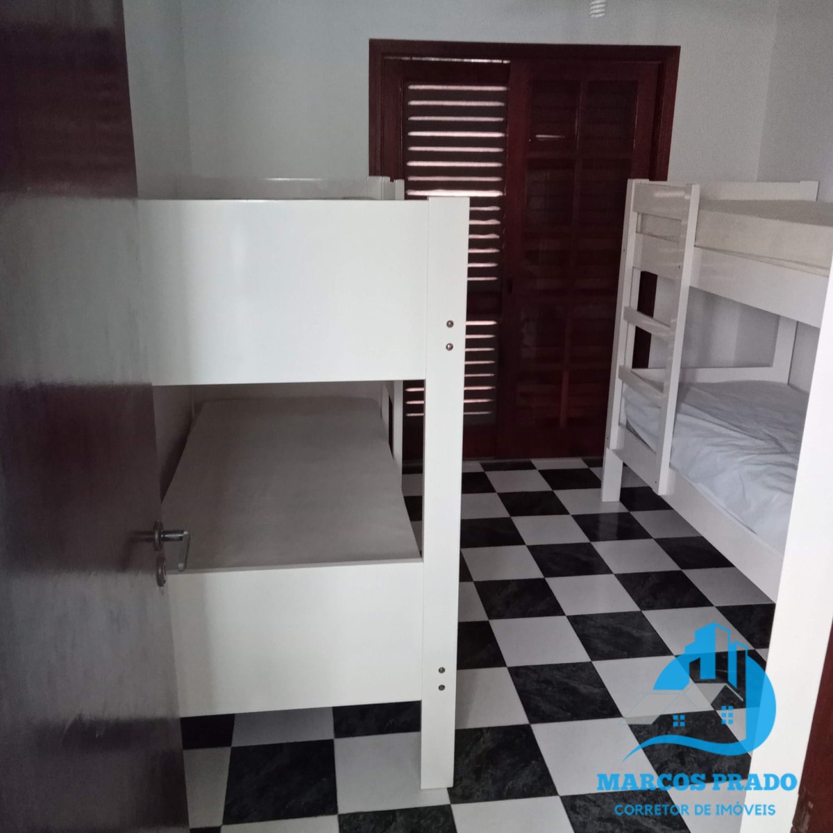 Casa de Condomínio à venda com 3 quartos, 250m² - Foto 23